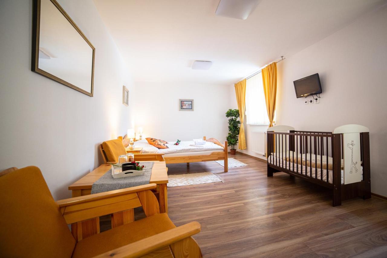 Penzion Palatin Rajecke Teplice Ngoại thất bức ảnh
